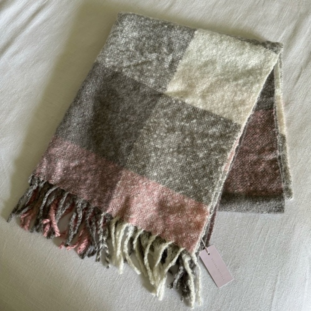 NWT Rachel Parcell pink/gray plaid Scarf